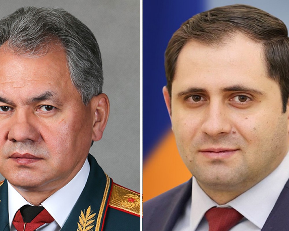 Сурен Папикян и Сергей Шойгу обсудили текущую обстановку в Арцахе