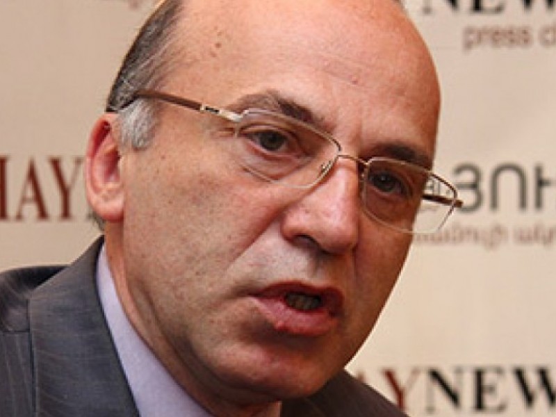 Для обеспечения экономической безопасности Армении важна роль России - Татул Манасерян