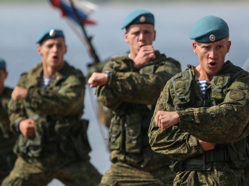 Ежегодные учения российских и египетских десантников впервые пройдут в России
