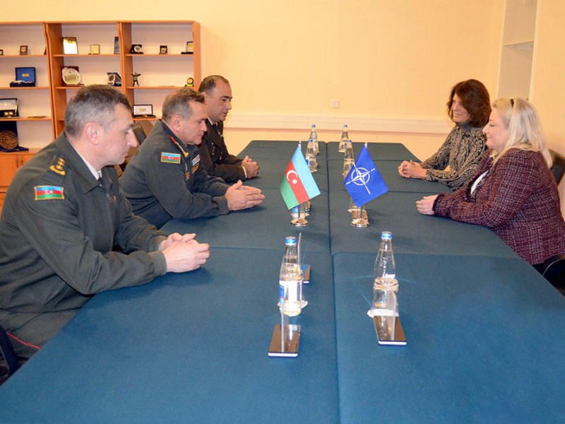 Экспертная группа НАТО находится в Баку