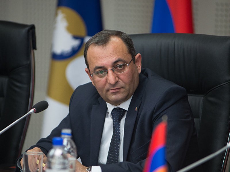 Блок «Армения» оспорит правомочность выплаты премий высокопоставленным чиновникам