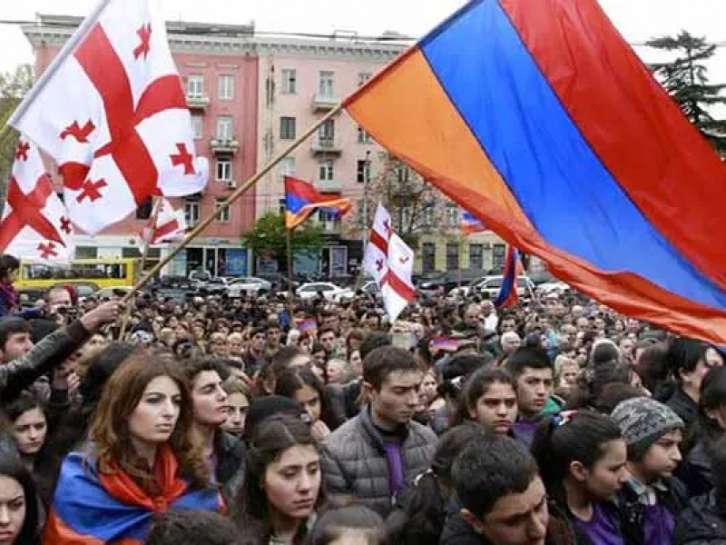 Армяне в Грузии более интегрированы, чем азербайджанцы - эксперт