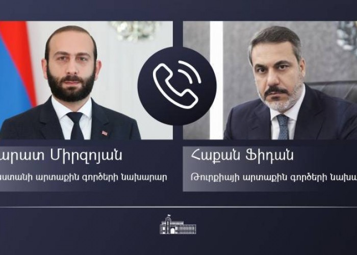 Главы МИД Армении и Турции провели телефонный разговор 
