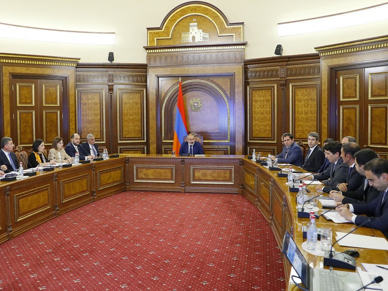 В правительстве Армении состоялись консультации об основах проекта госбюджета на 2024 год
