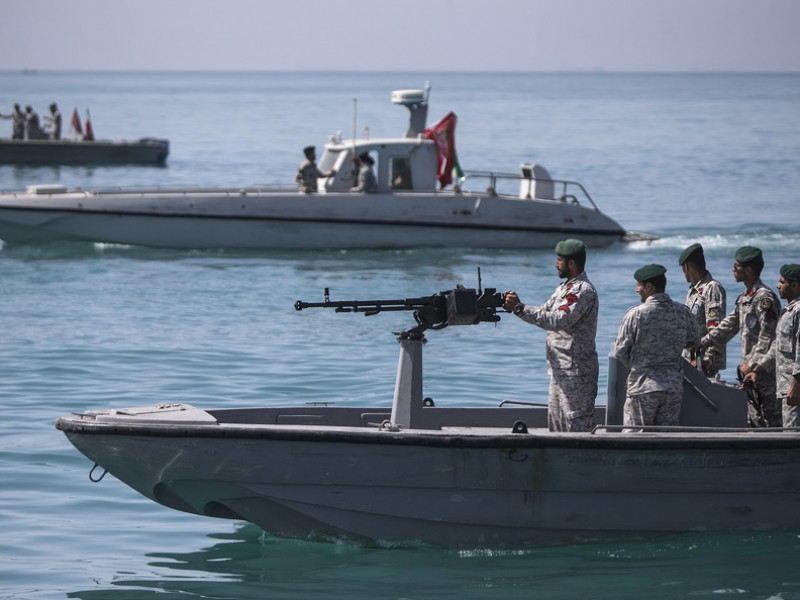 Иран и Россия могут провести совместные военно-морские учения в Ормузском проливе