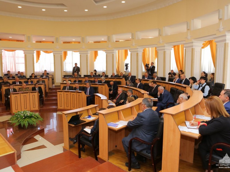 На пост спикера парламента Арцаха выдвинута кандидатура члена АРФ «Дашнакцутюн»