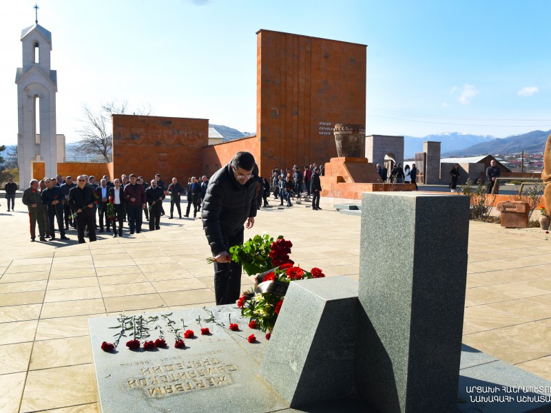 Президент Арцаха почтил память жертв Сумгаитской резни