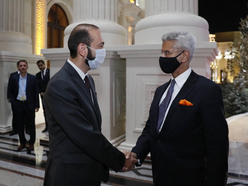 Главы МИД Армении и Индии выразили готовность поднять сотрудничество на новый уровень