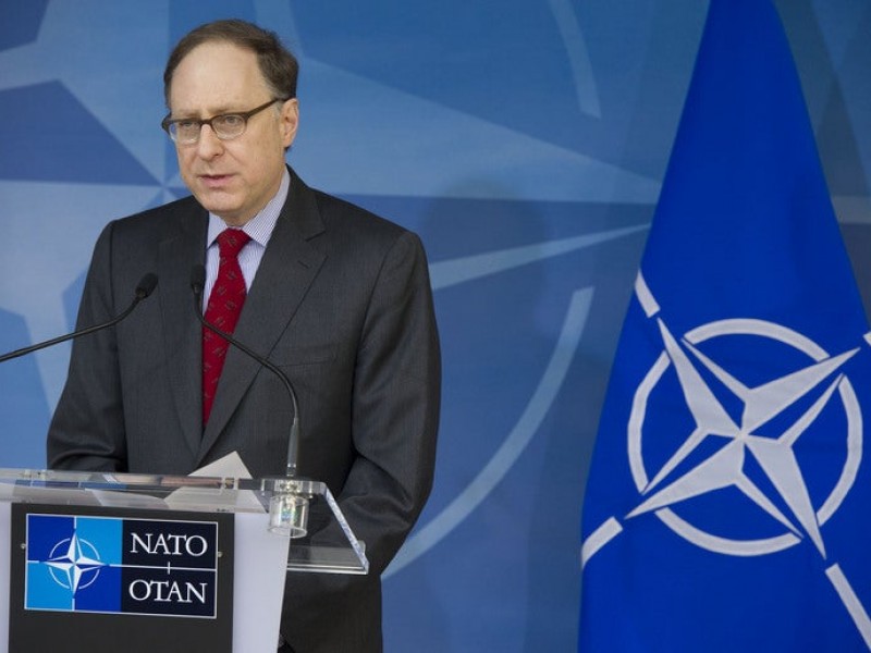 Бывший замгенсека НАТО Вершбоу опроверг информацию о назначении послом США в Грузии