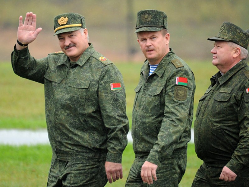 Лукашенко: российская военная база в Белоруссии не нужна 