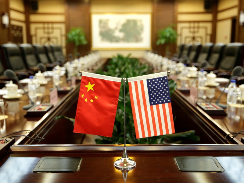 Китай не боится конкуренции и противостояния с США — МИД КНР