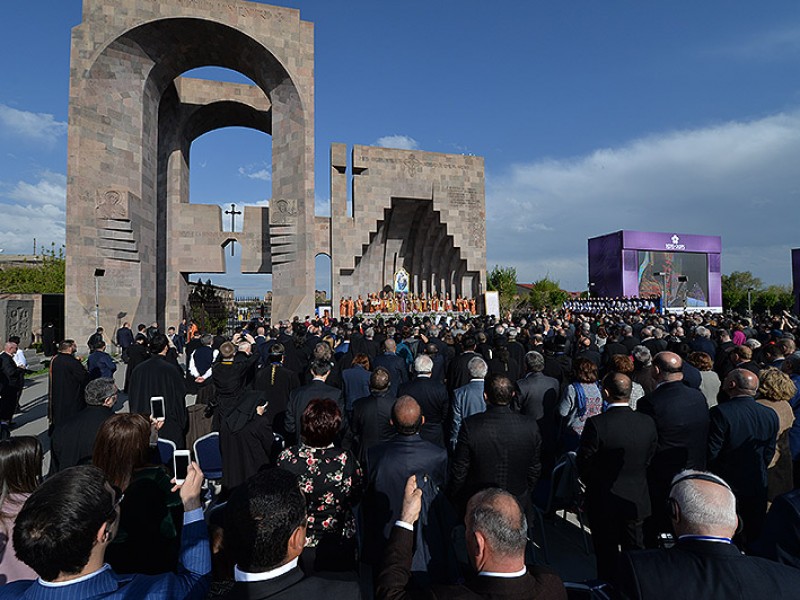 «Հարյուր զանգ». Հայոց ցեղասպանության զոհերը սրբադրվեցին 