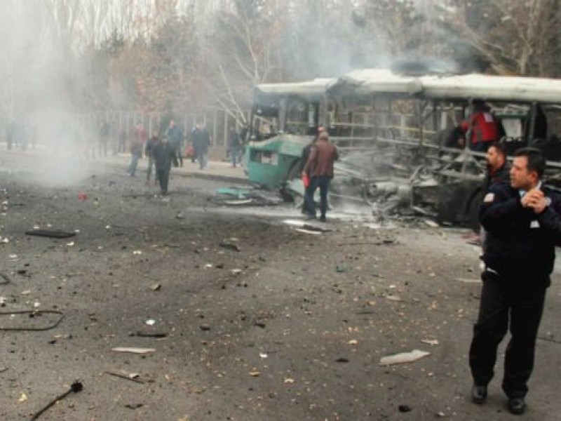 Թուրքիայում ավտոբուս է պայթեցվել. կան զոհեր եւ վիրավորներ 