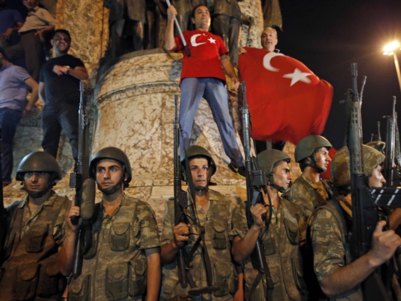 При успехе переворота в Турции появилось бы армянское государство – экс-военный прокурор
