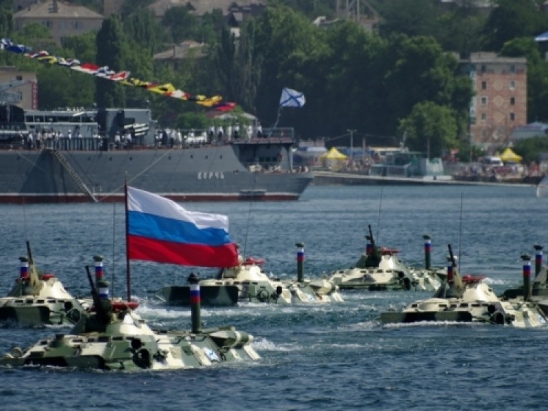 Россия ответит НАТО укреплением войск в Крыму - Грушко 