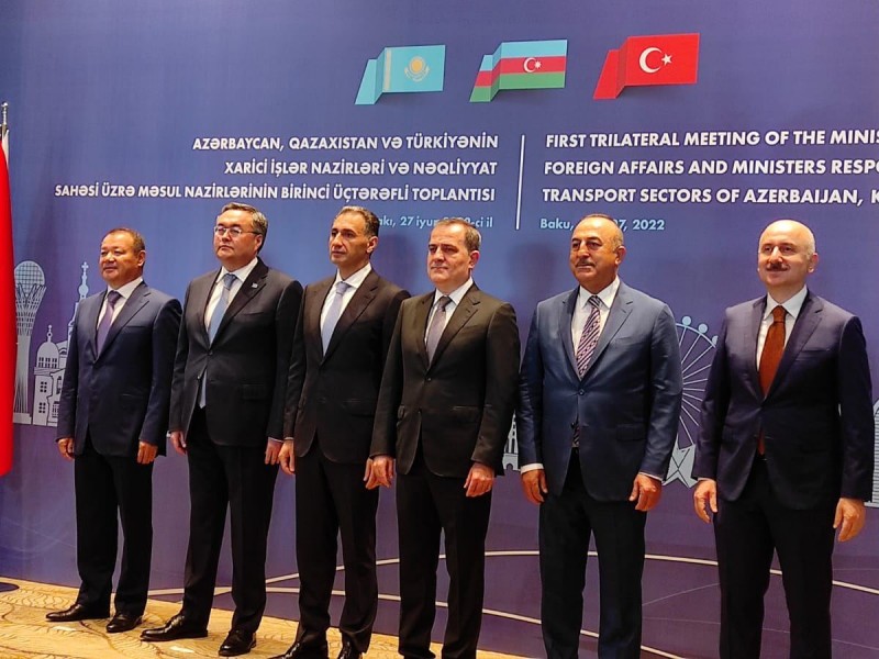 Азербайджан, Турция и Казахстан подписали Бакинскую декларацию