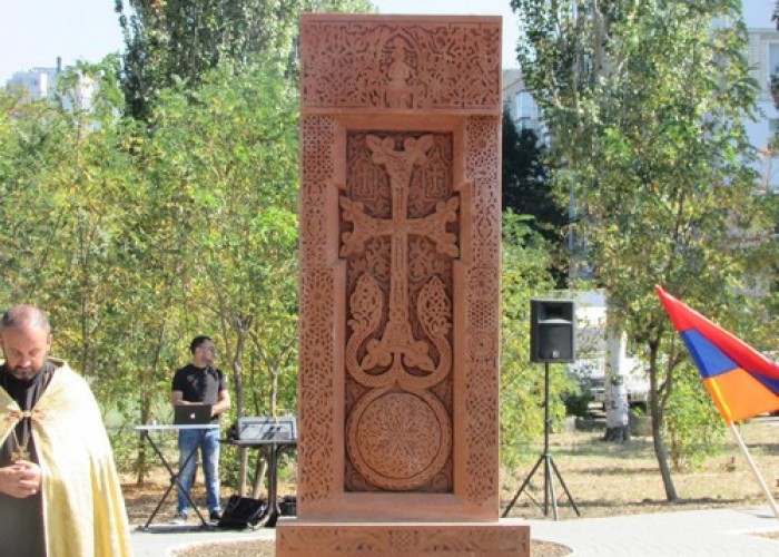 В Бердянске состоялось освящение армянского хачкара