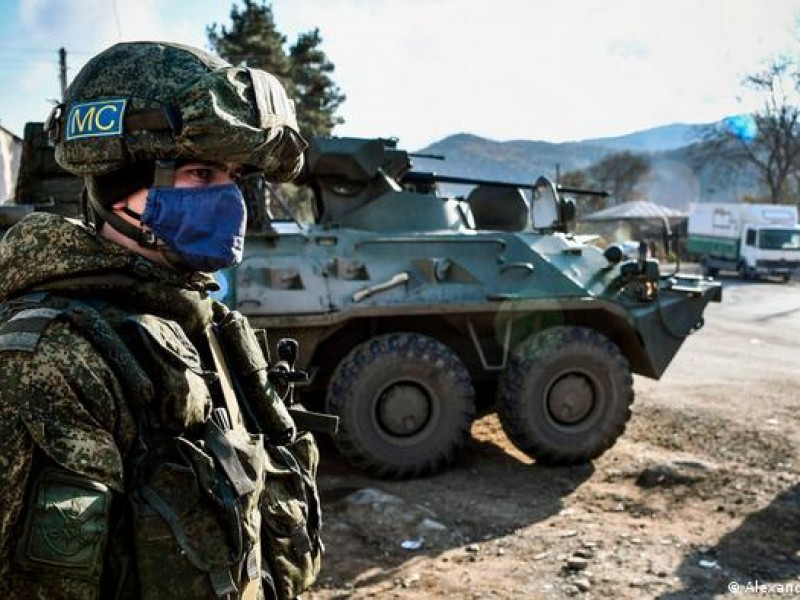 Российские военные успокоили сложную ситуацию в Карабахе - Шойгу