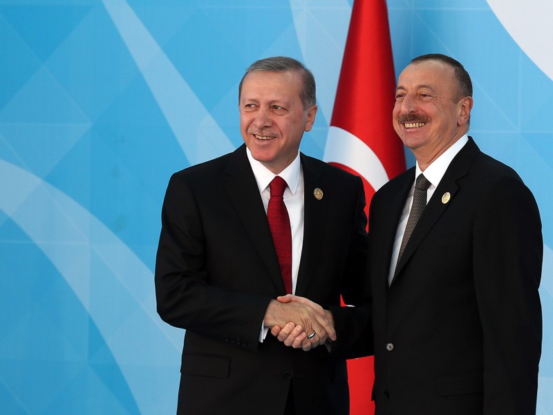 Алиев - Эрдогану: мы и впредь будем рядом с Турцией во всех вопросах