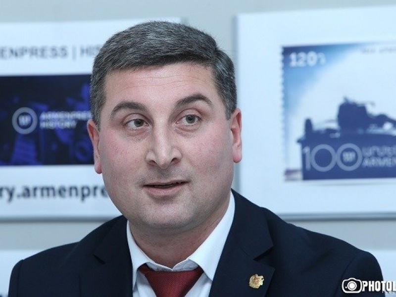 Гнел Саносян освобожден от должности губернатора Гегаркуникской области 
