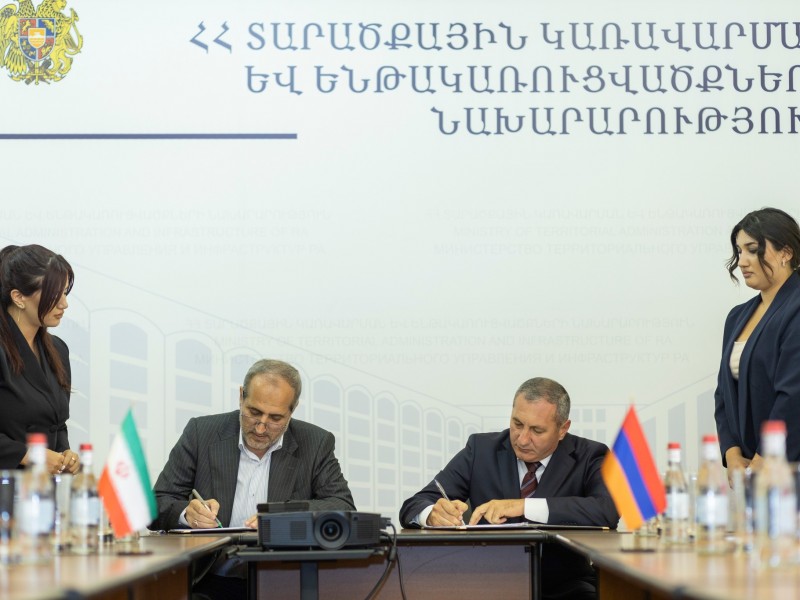 Армения и Иран продлили договор 
