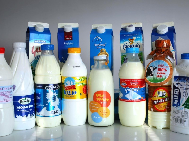 В РФ пересмотрено решение о запрете на импорт продукции ряда молочных предприятий Армении