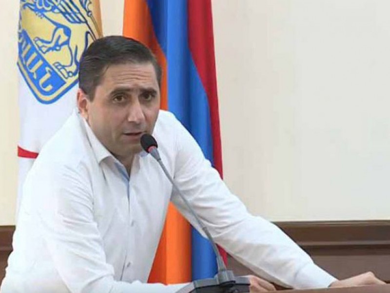Пытаются разрушить институт армянской семьи: депутат о «пропаганде извращений» 