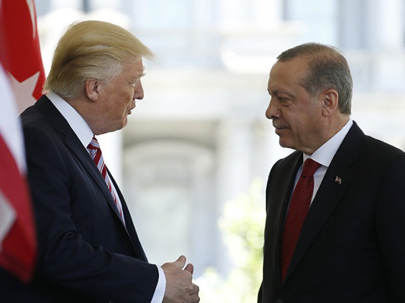 Белый дом: Трамп сказал Эрдогану, что «рассмотрит» возможность экстрадиции Гюлена