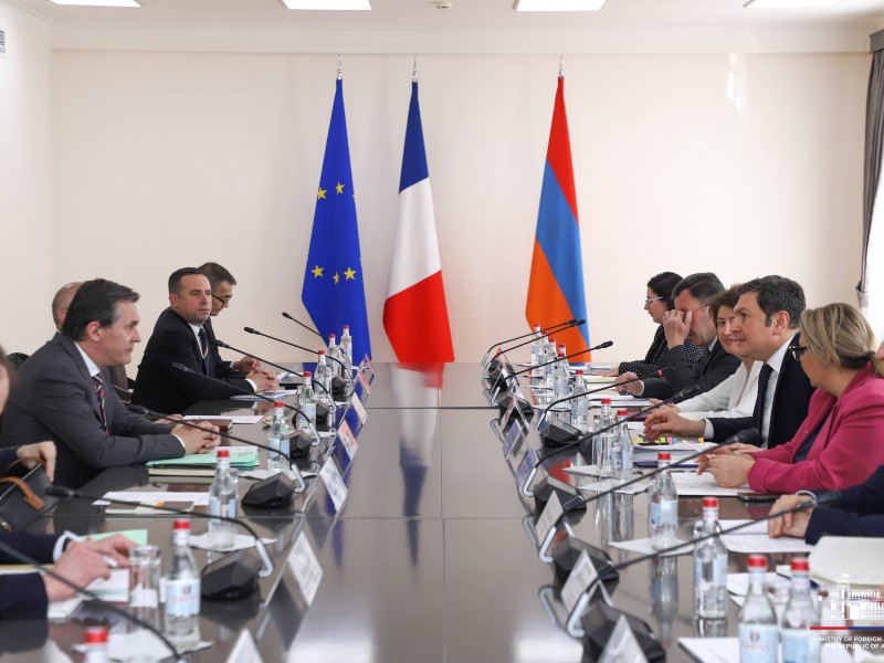 Состоялись политические консультации между МИД Армении и Франции