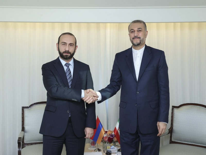 Главы МИД Армении и Ирана обсудили региональные и международные актуальные вопросы