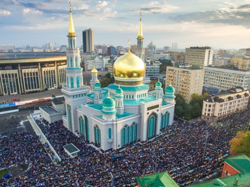 Опрос: 30% россиян - мусульмане