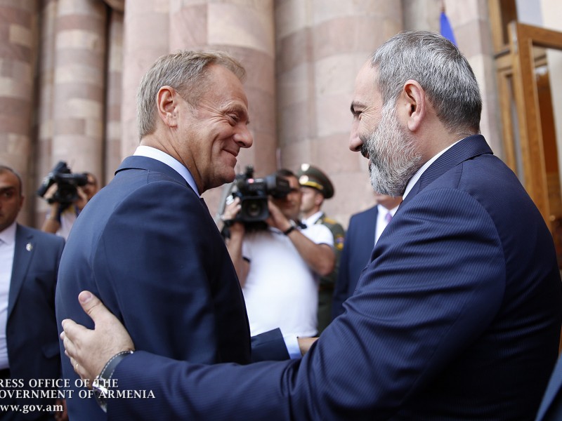 Дональда Туска воодушевляют достижения правительства Армении