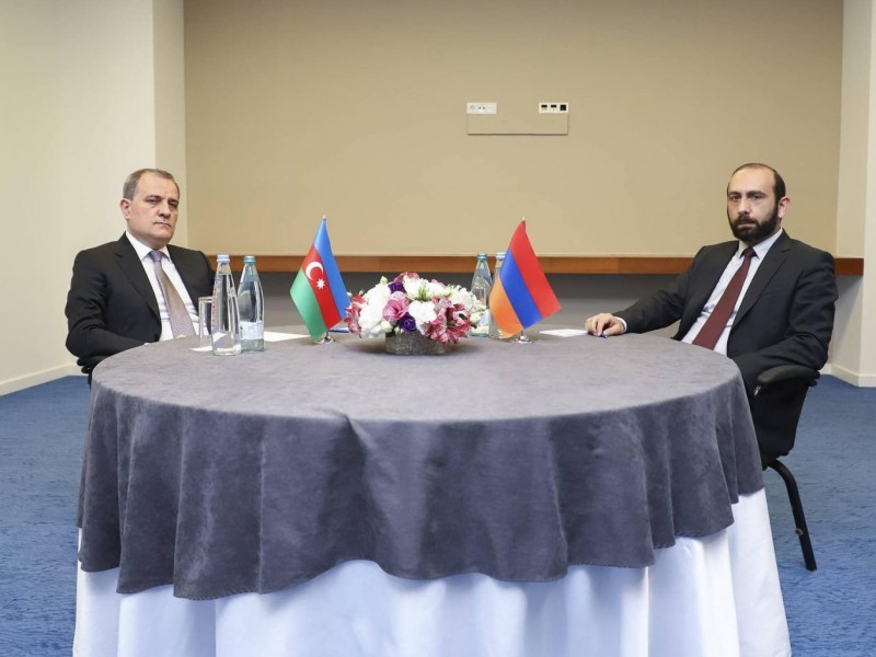 Мирзоян и Байрамов продолжили работу над проектом мирного соглашения — МИД РА 