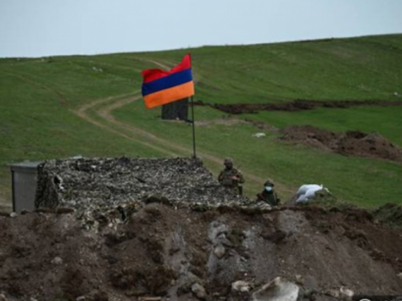 ВС Азербайджана открыли огонь по трактору, осуществлявшему сельхозработы в селе Шош