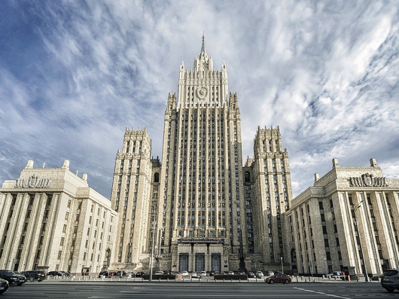 Россия готова организовать трехстороннюю встречу глав МИД РФ, Армении и Азербайджана