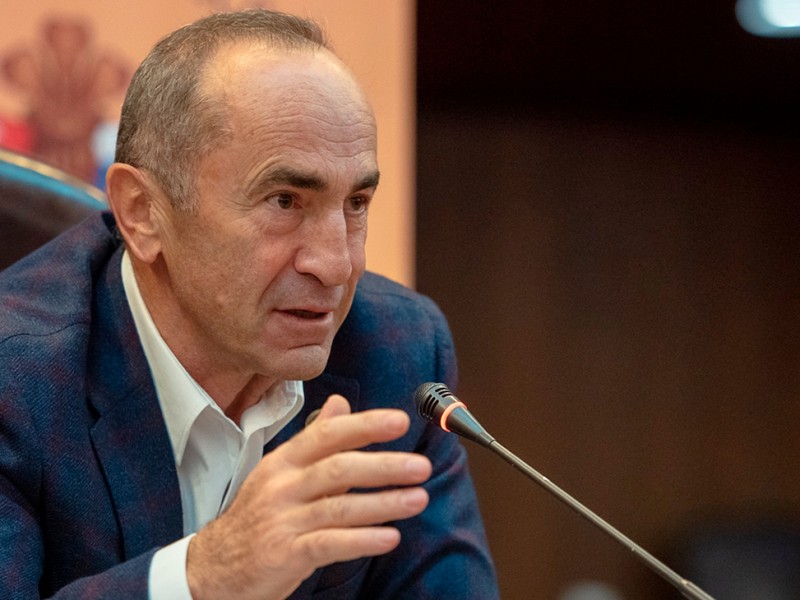 Ռոբերտ Քոչարյան. Երևանը չի բարձրացնում Արցախի հարցը բանակցություններում