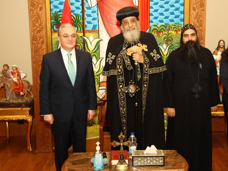 Зограб Мнацаканян и лидер Коптской церкви обсудили проблемы религиозных меньшинств