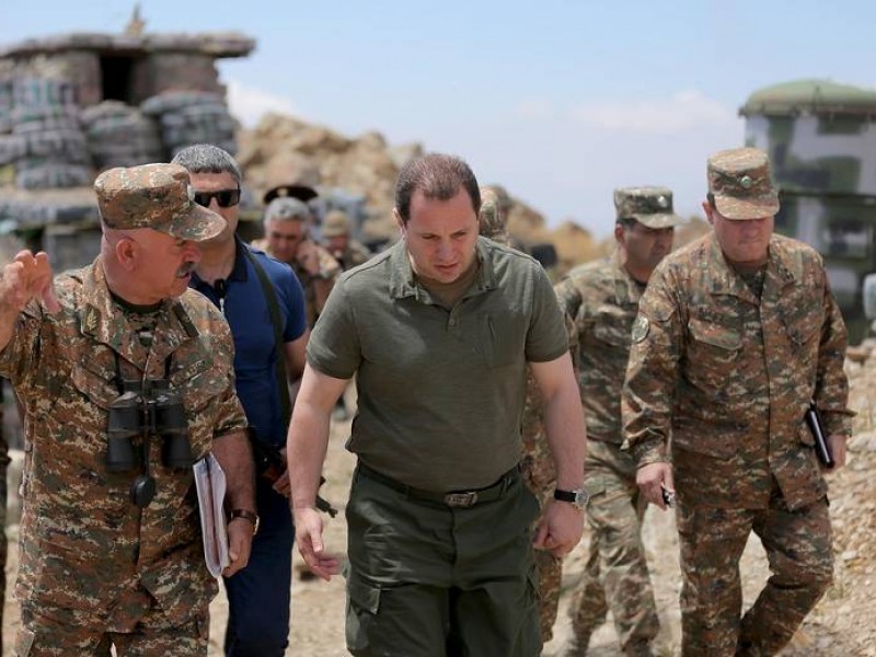 Армения меняет военную стратегию и переходит от обороны в наступление – Тоноян