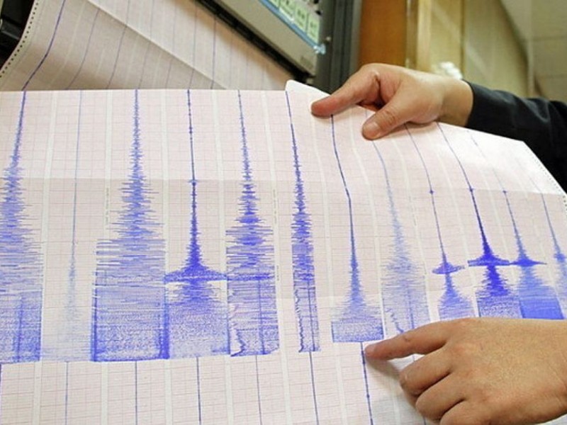 В результате землетрясения в Иране погибли три человека: СМИ