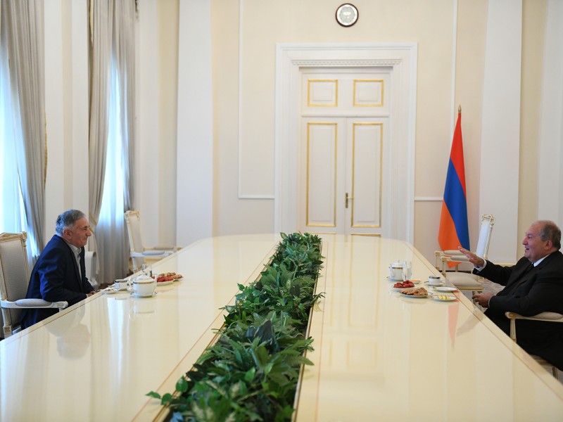 Вы остаетесь символом освобождения Шуши: президент Армении о генерале Тер-Тадевосяне