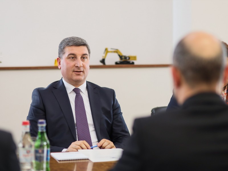 Обсуждались вопросы эксплуатации новых аэропортов на территории Армении