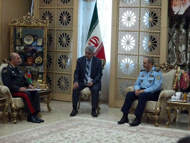 Заместитель министра обороны Азербайджана совершил визит в Иран