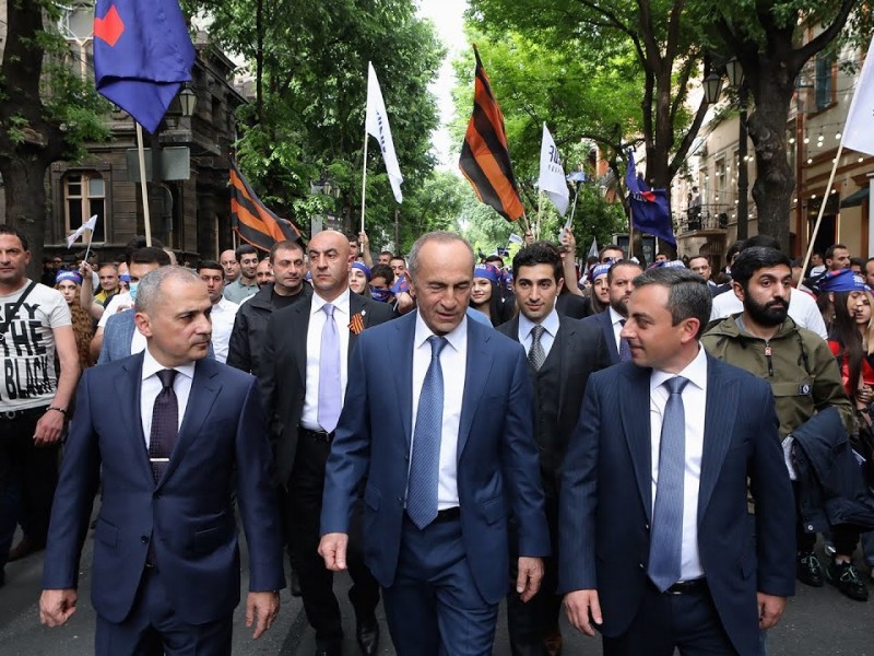 Оппозиционный блок «Армения» проведет митинг на площади Свободы 