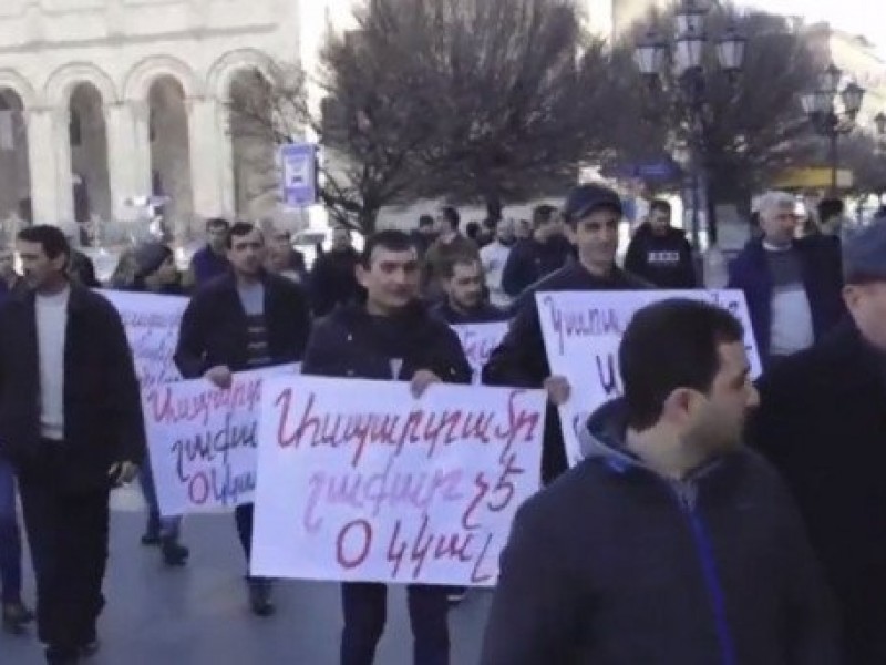 В Ереване протестуют производители газированных напитков (ОБНОВЛЕНО)