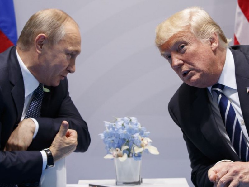 Белый дом: Трамп надеется, что встреча с Путиным поможет снизить напряженность