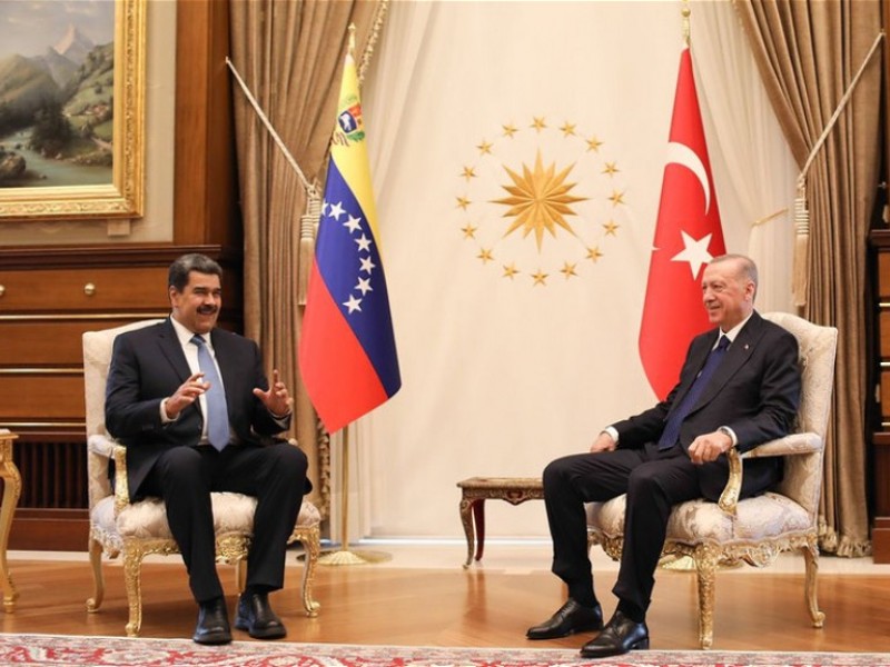 Мадуро анонсировал визит Эрдогана в Венесуэлу