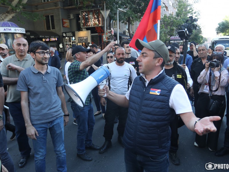 Երևանում վերսկսվել են քաղաքացիական անհնազանդության ակցիաները