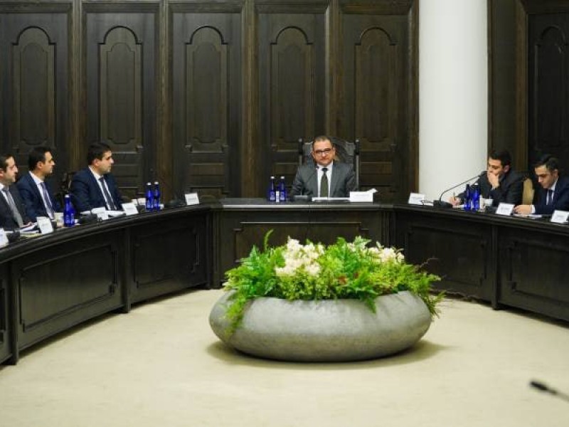 Вице-премьер Армении провел заседание Совета по развитию МСБ