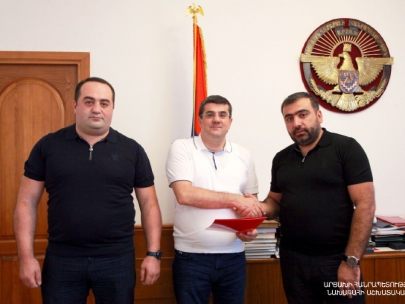 Араик Арутюнян принял представителей благотворительного фонда “Джавахк рядом с армянством”
