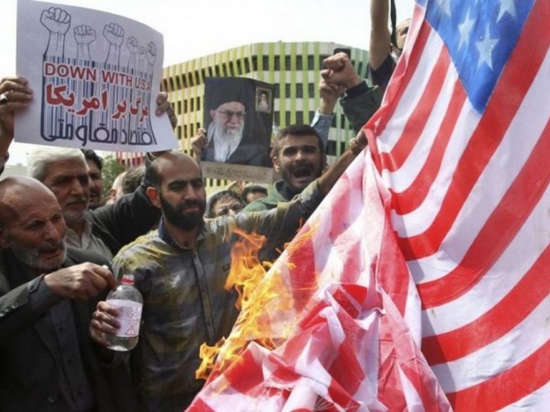 Эксперт: США своими действиями пытаются добиться смены режима в Иране